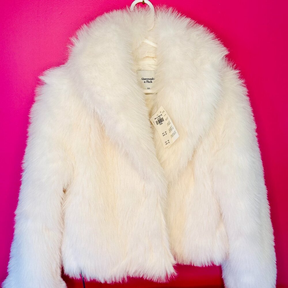 Abercrombie & Fitch Faux Fur Jacket | XS | NWT